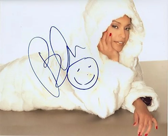 Blu Cantrell autograph