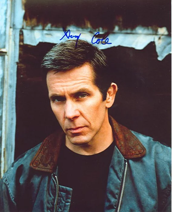 Gary Cole autograph