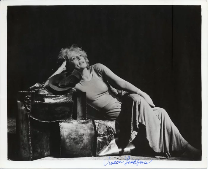 Viveca Lindfors autograph