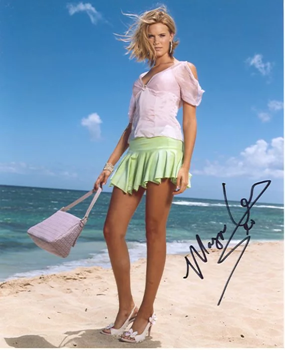 Maggie Grace autograph