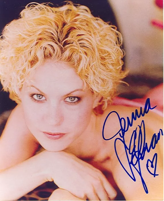 Jenna Elfman autograph