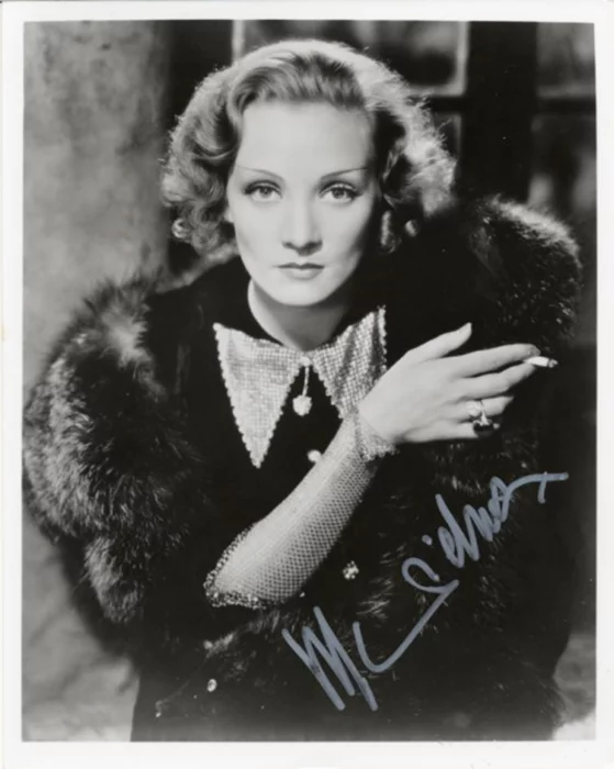 Marlene Dietrich autograph