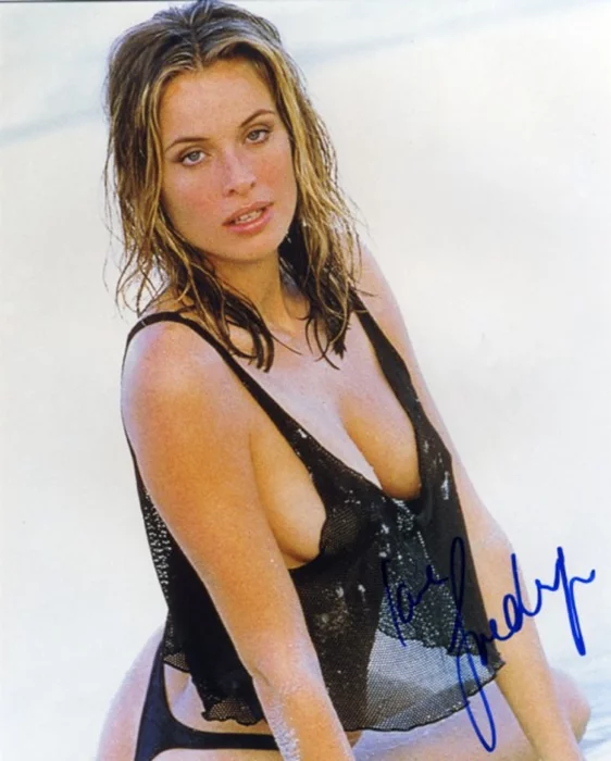 Frederique Van Der Wal autograph