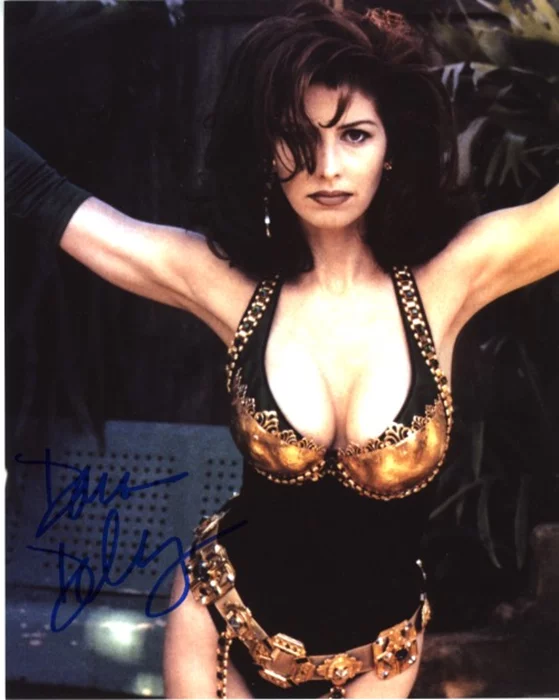 Dana Delany autograph