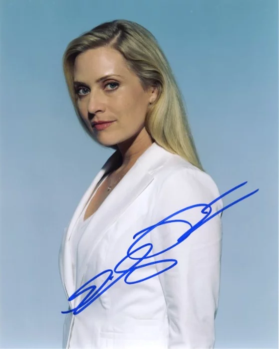 Emily Procter autograph