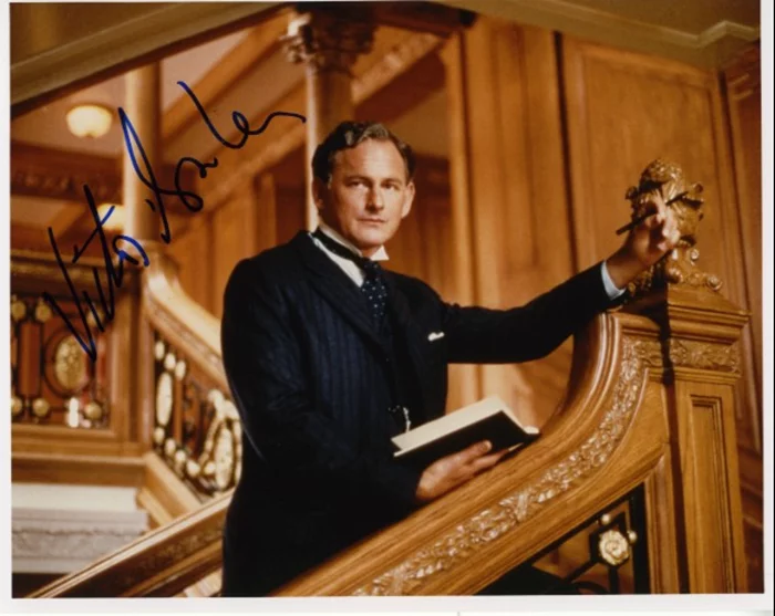 Victor Garber autograph