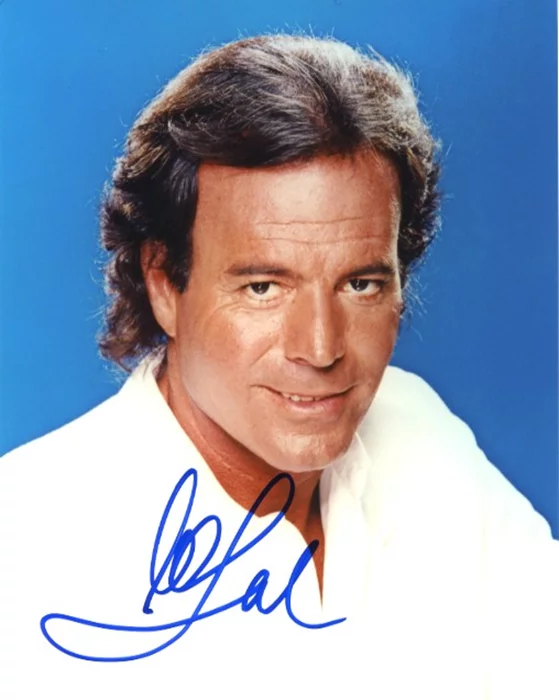Julio Iglesias autograph