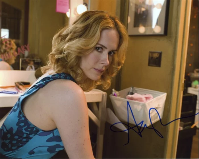 Sarah Paulson autograph