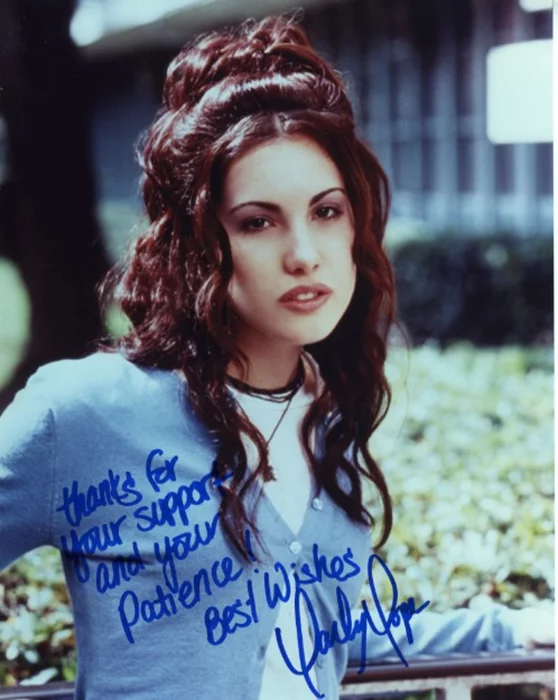 Carly Pope autograph