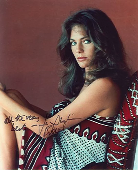 Jacqueline Bisset autograph