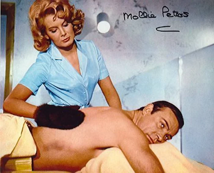 Mollie Peters autograph