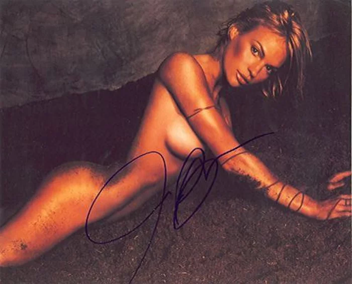 Jolene Blalock autograph