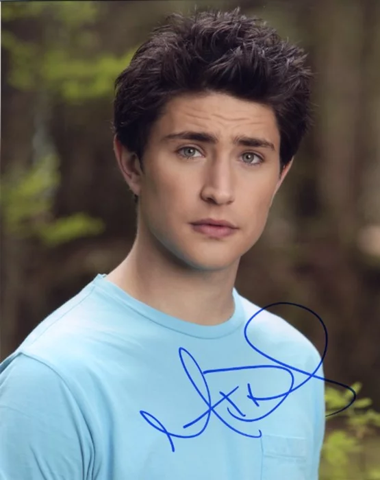 Matt Dallas autograph