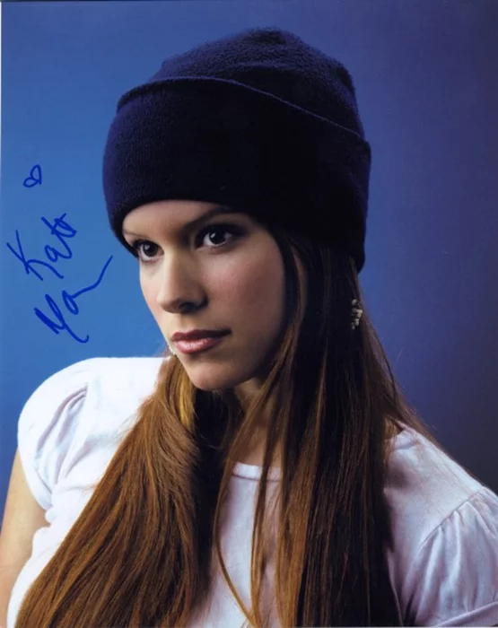 Kate Mara autograph