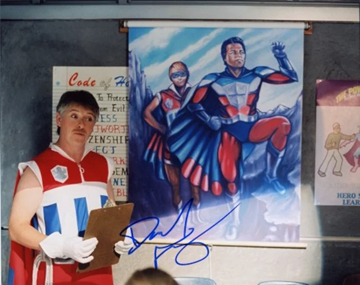 Dave Foley autograph
