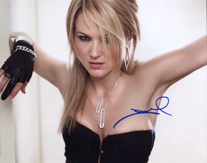 Jewel autograph