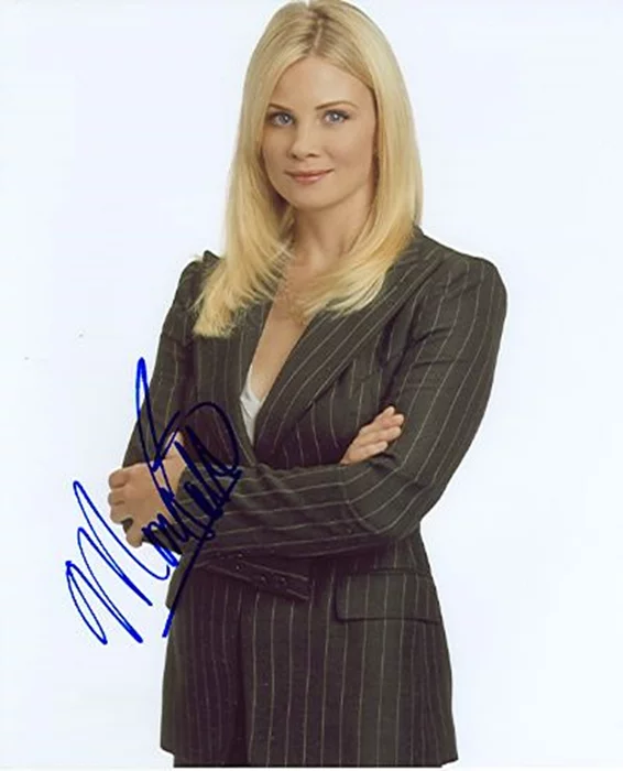 Monica Potter autograph
