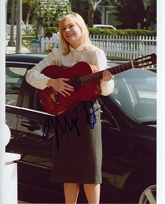 Melinda Page Hamilton autograph