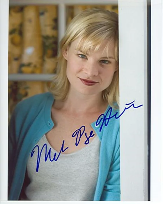 Melinda Page Hamilton autograph