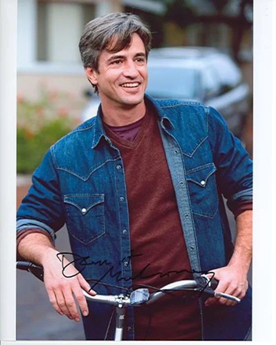 Dermot Mulroney autograph