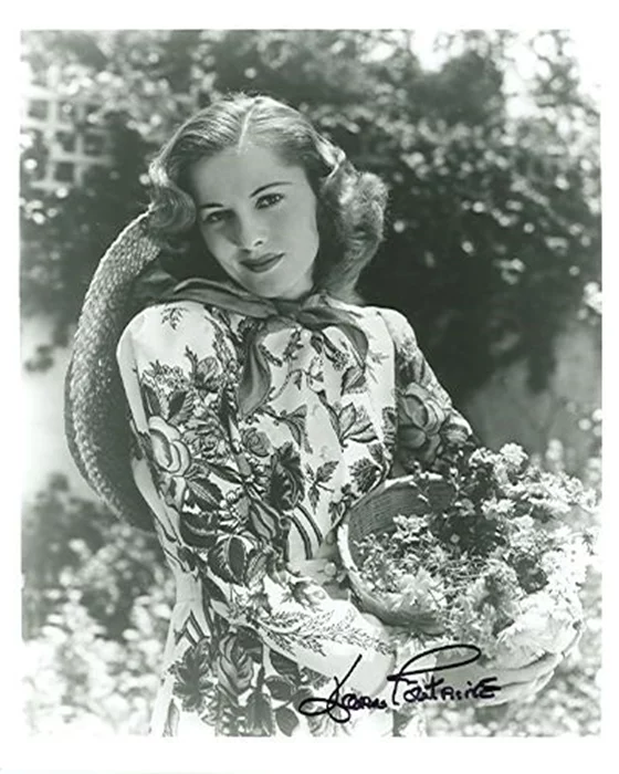Joan Fontaine autograph