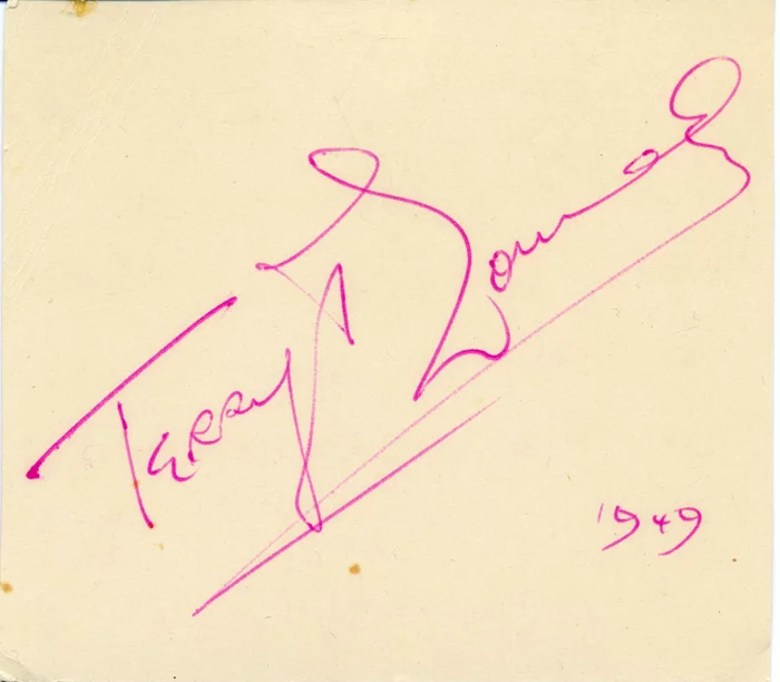 Terry-Thomas autograph