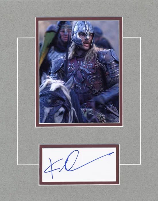 Karl Urban autograph