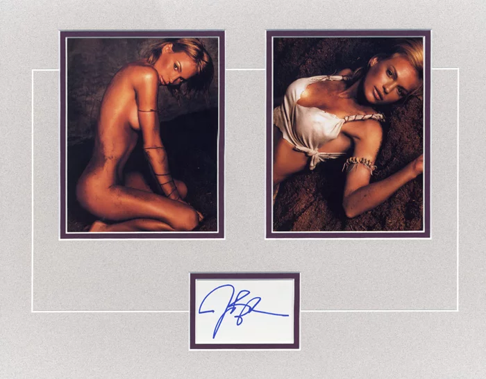 Jolene Blalock autograph