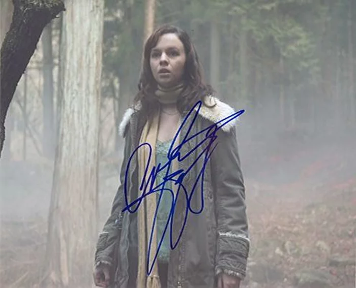 Amber Tamblyn autograph