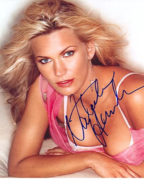 Natasha Henstridge autograph