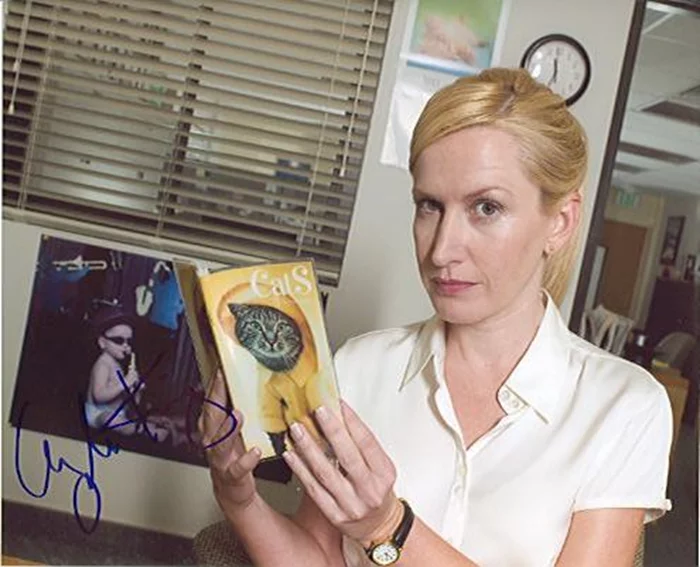 Angela Kinsey autograph