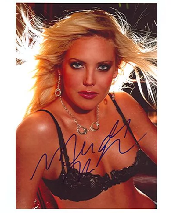 Mercedes McNab autograph