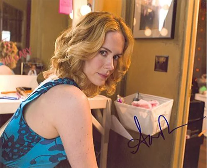 Sarah Paulson autograph