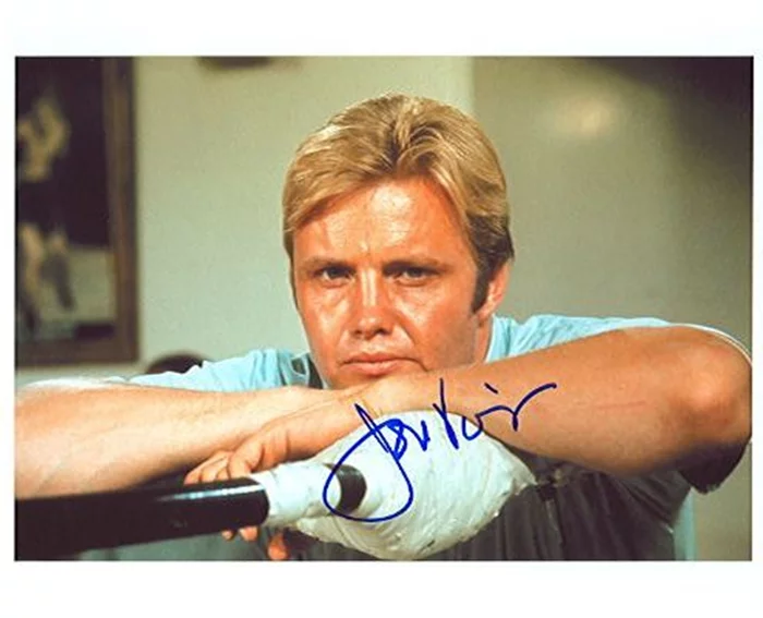 Jon Voight autograph