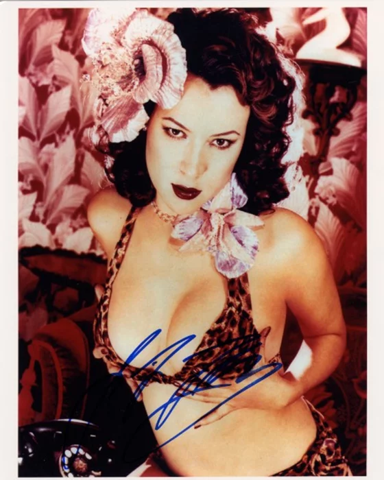 Jennifer Tilly autograph