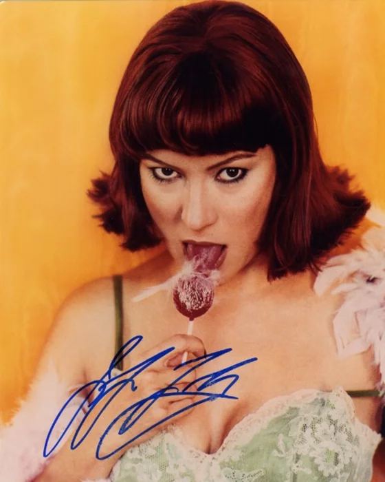Jennifer Tilly autograph