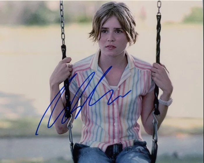 Alison Lohman autograph