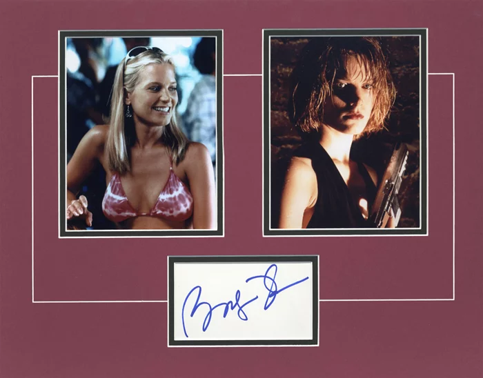 Bridget Fonda autograph