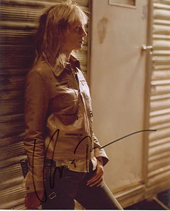 Uma Thurman autograph