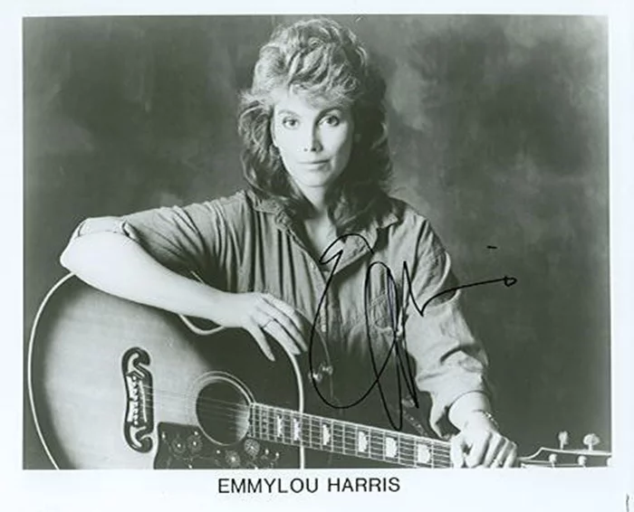 Emmylou Harris autograph