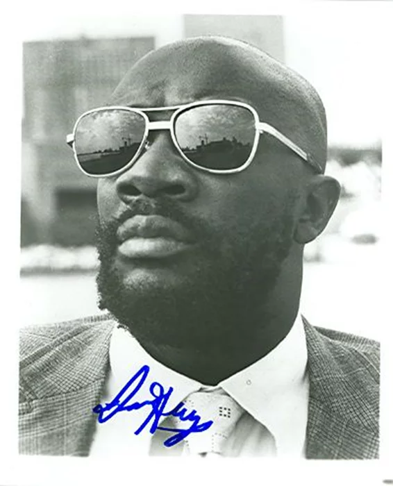 Isaac Hayes autograph