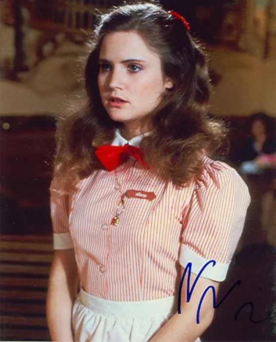 Jennifer Jason Leigh autograph
