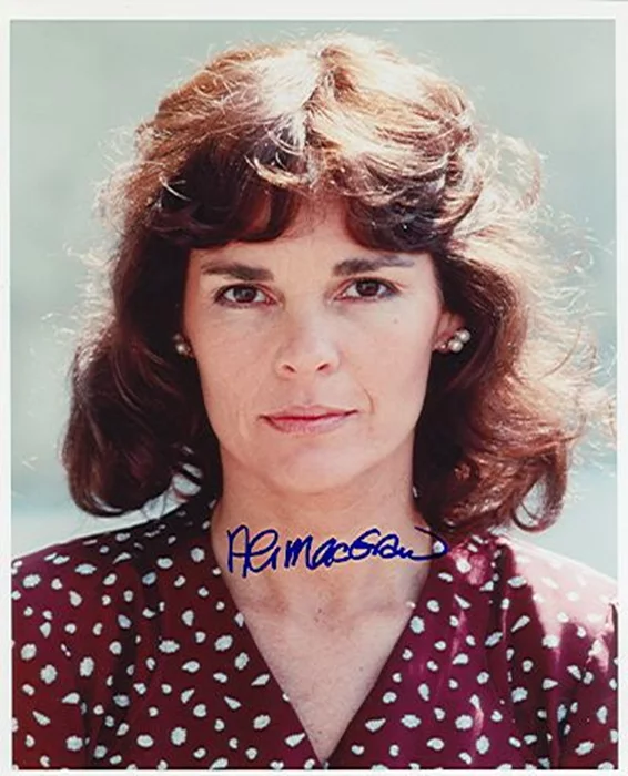 Ali MacGraw autograph