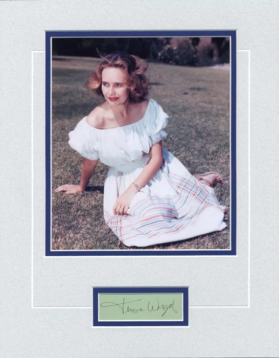 Teresa Wright autograph