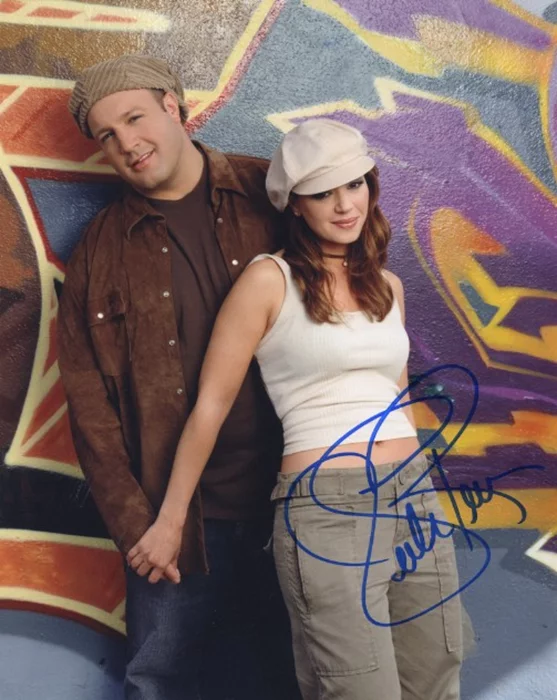 Leah Remini autograph
