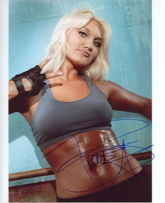 Brooke Hogan autograph