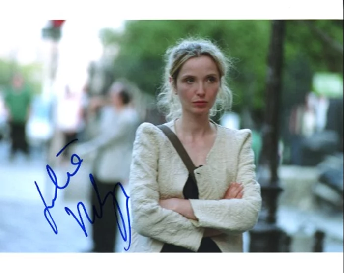 Julie Delpy autograph