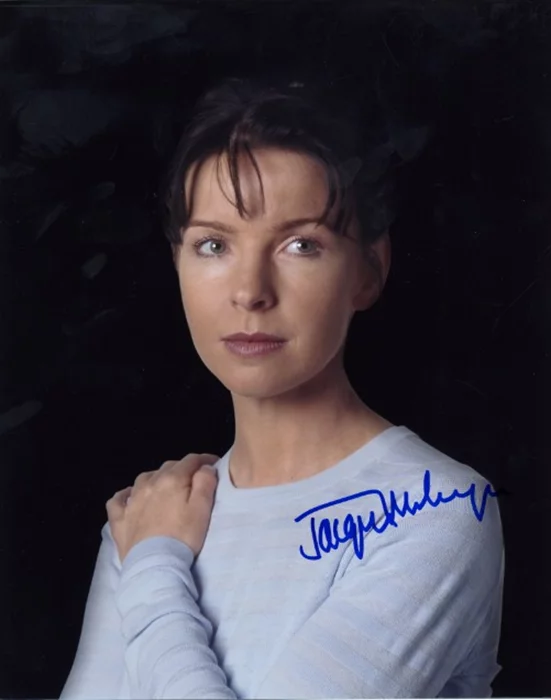 Jacqueline McKenzie autograph