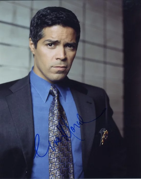 Esai Morales autograph