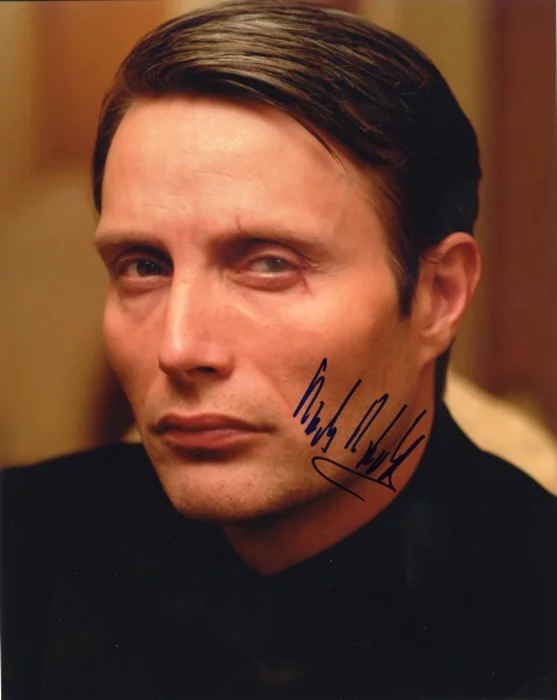 Mads Mikkelsen autograph